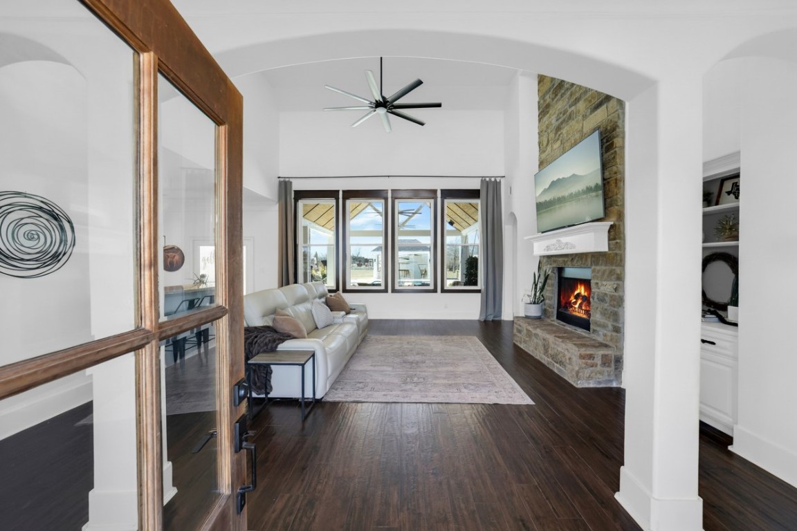 3103 Brundrett Road Wallis, TX 77485 - Photo 6 of 50 a living room with furniture and a fireplace