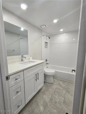 $1,300 | 1519 Cape Coral Parkway West, Unit 8, Cape Coral, FL 33914