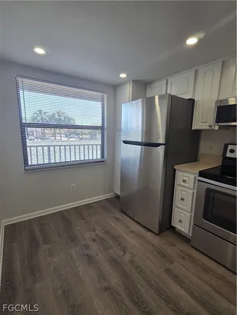 $1,300 | 1519 Cape Coral Parkway West, Unit 8, Cape Coral, FL 33914