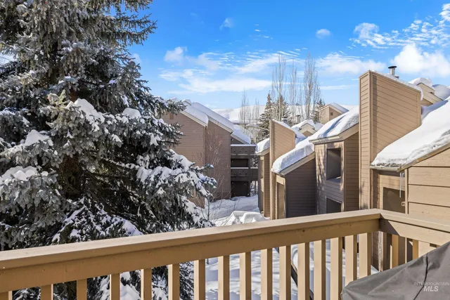 $774,900 | 2226 Bonne Vie Condo Road, Sun Valley, ID 83353