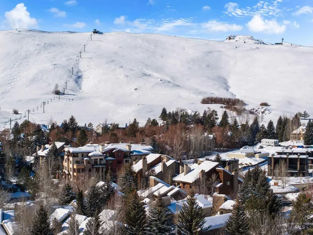 $774,900 | 2226 Bonne Vie Condo Road, Sun Valley, ID 83353