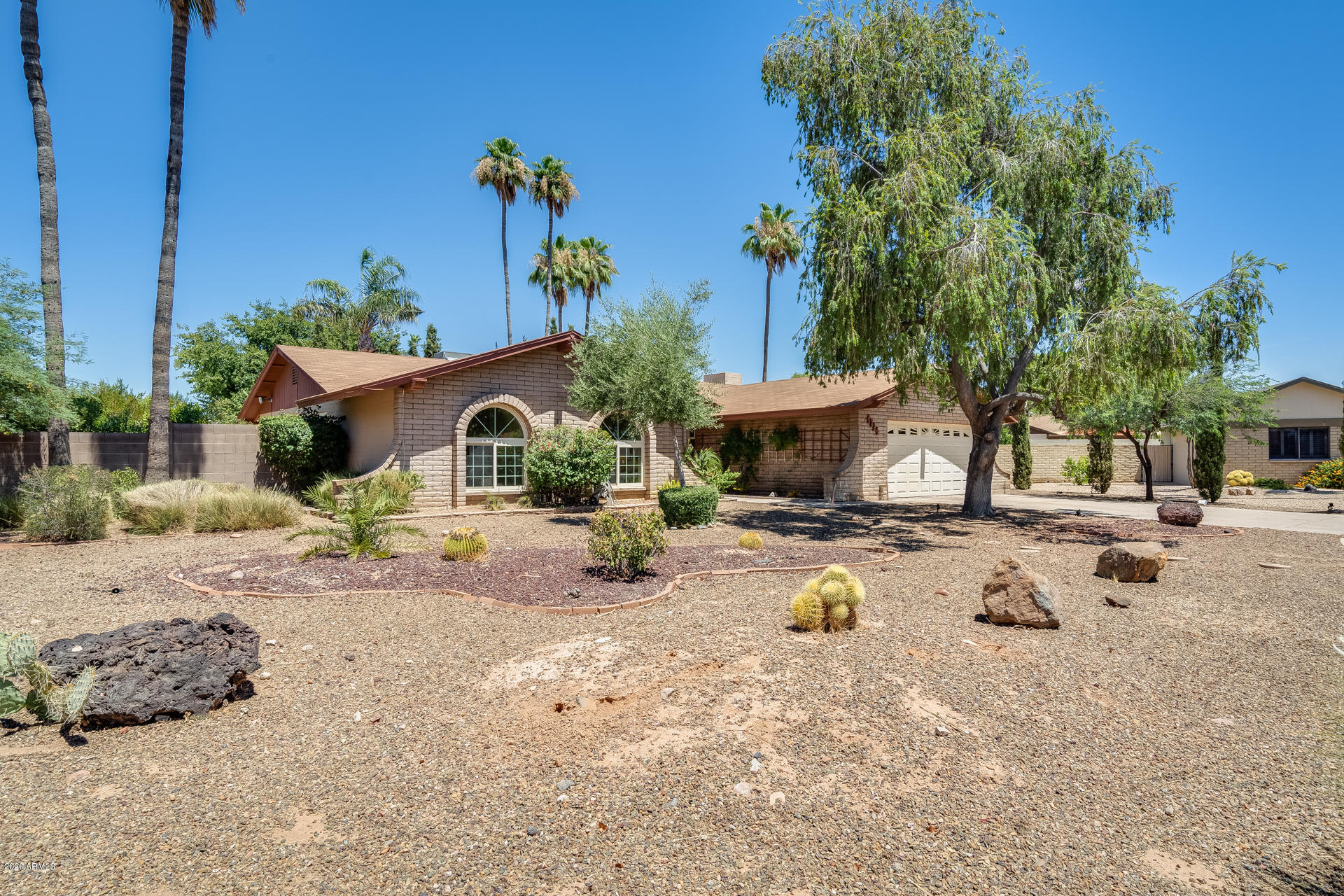 4324 East Redfield Road Phoenix, AZ 85032 - Photo 2 of 42 Gallery Image 2