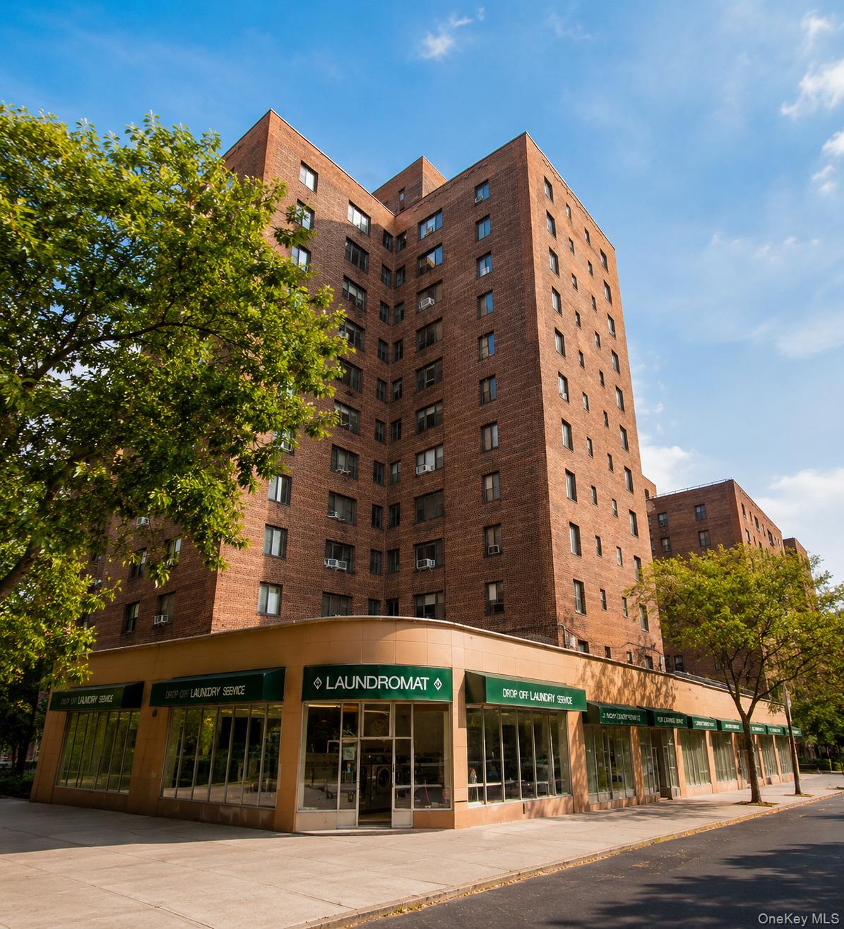 1540 Unionport Road, Unit 12H Bronx, NY 10462 - Photo 1 of 6