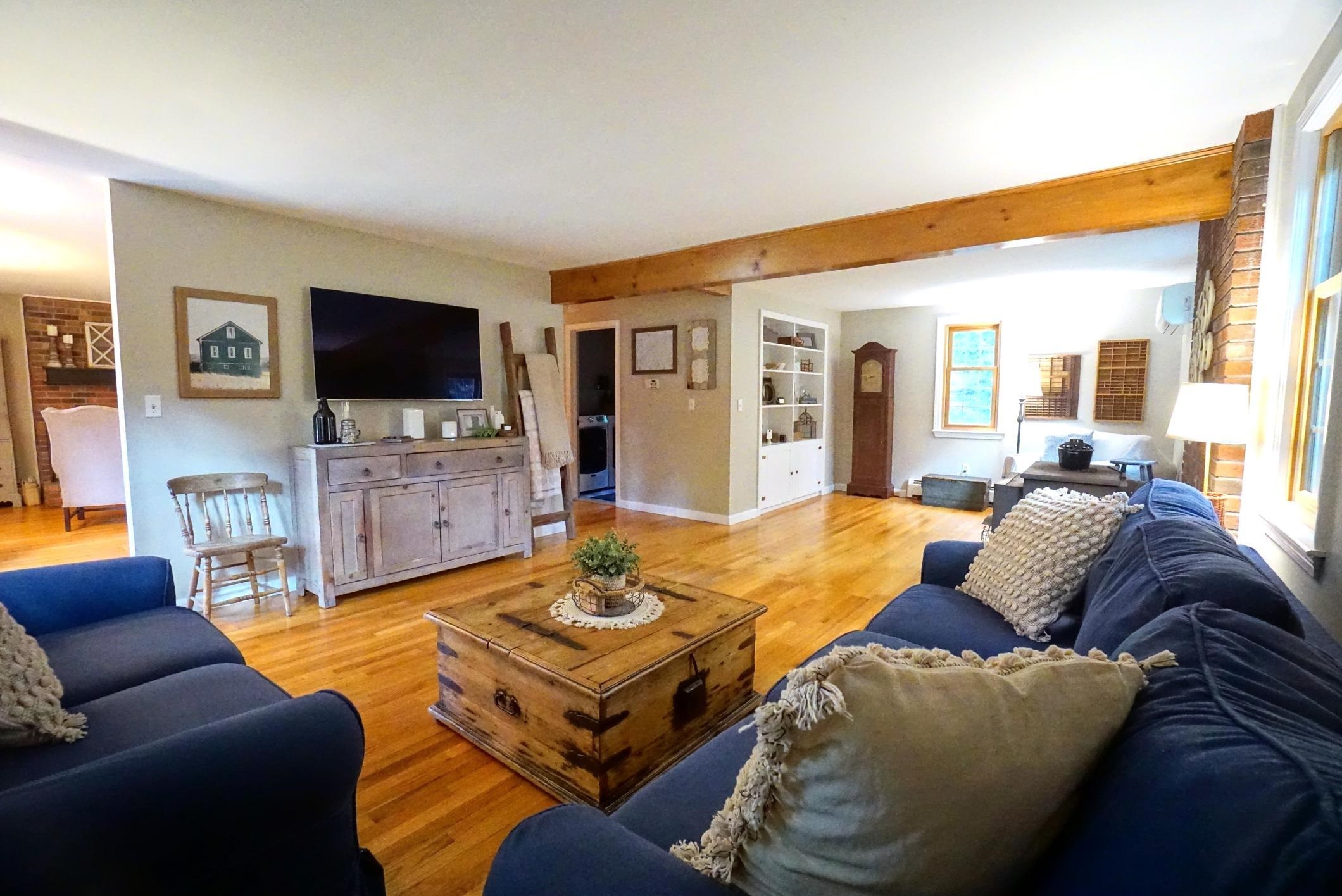 10 Pinewood Drive Hampstead, NH 03841 - Photo 3 of 53