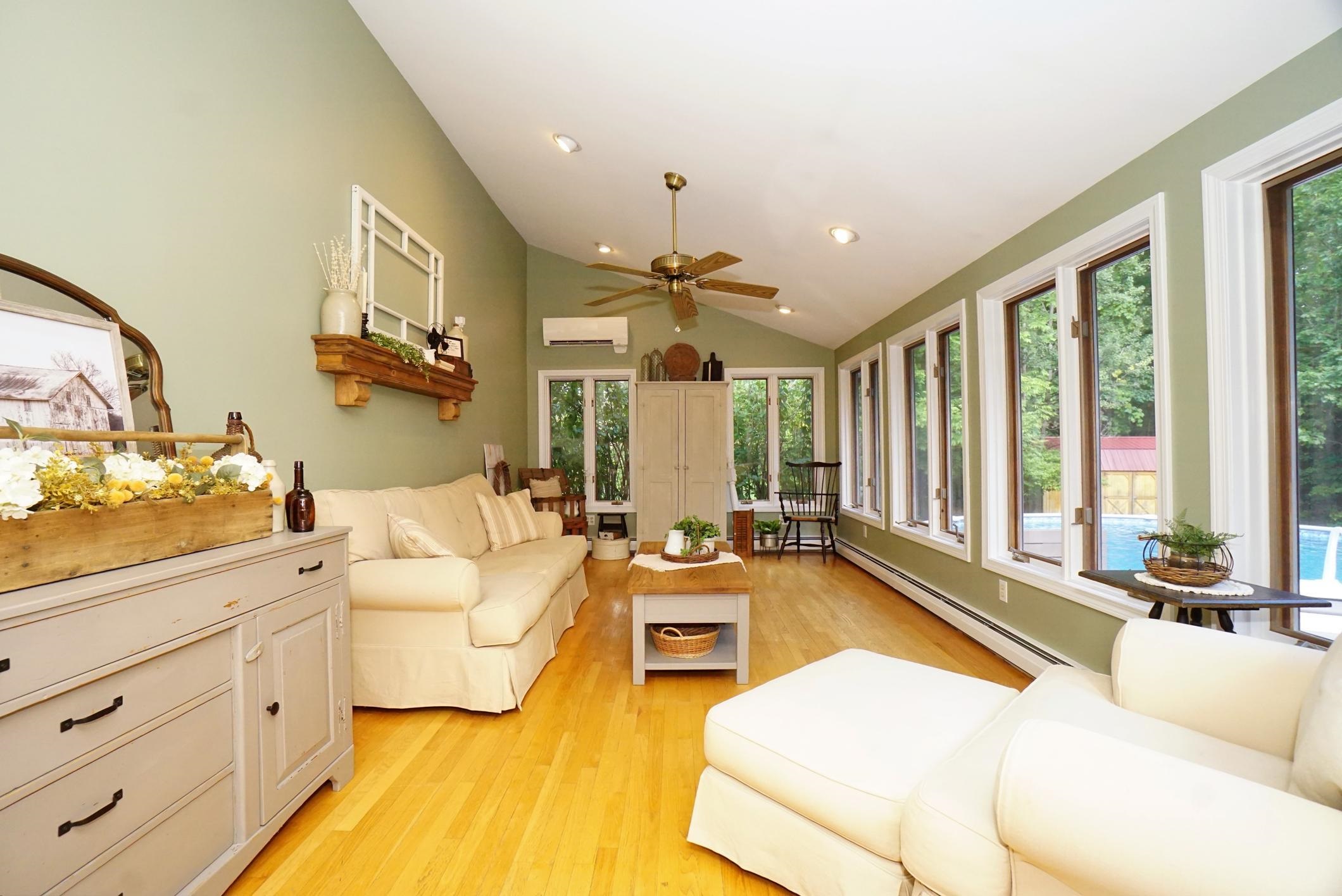 10 Pinewood Drive Hampstead, NH 03841 - Photo 6 of 53