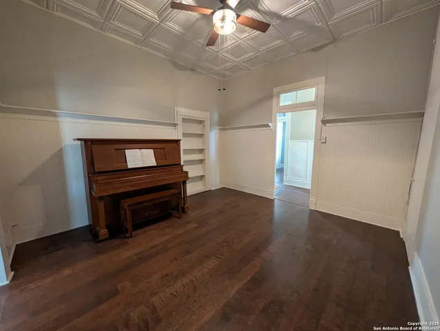 wooden floor in an empty room