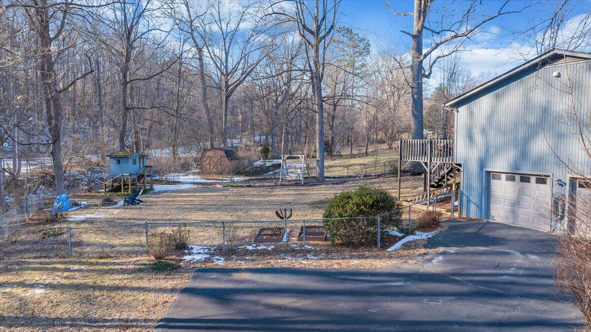 219 Longwood Lane Blue Ridge, VA 24064 - Photo 50 of 64 50-DJI_20250120152451_0024_D_MIB