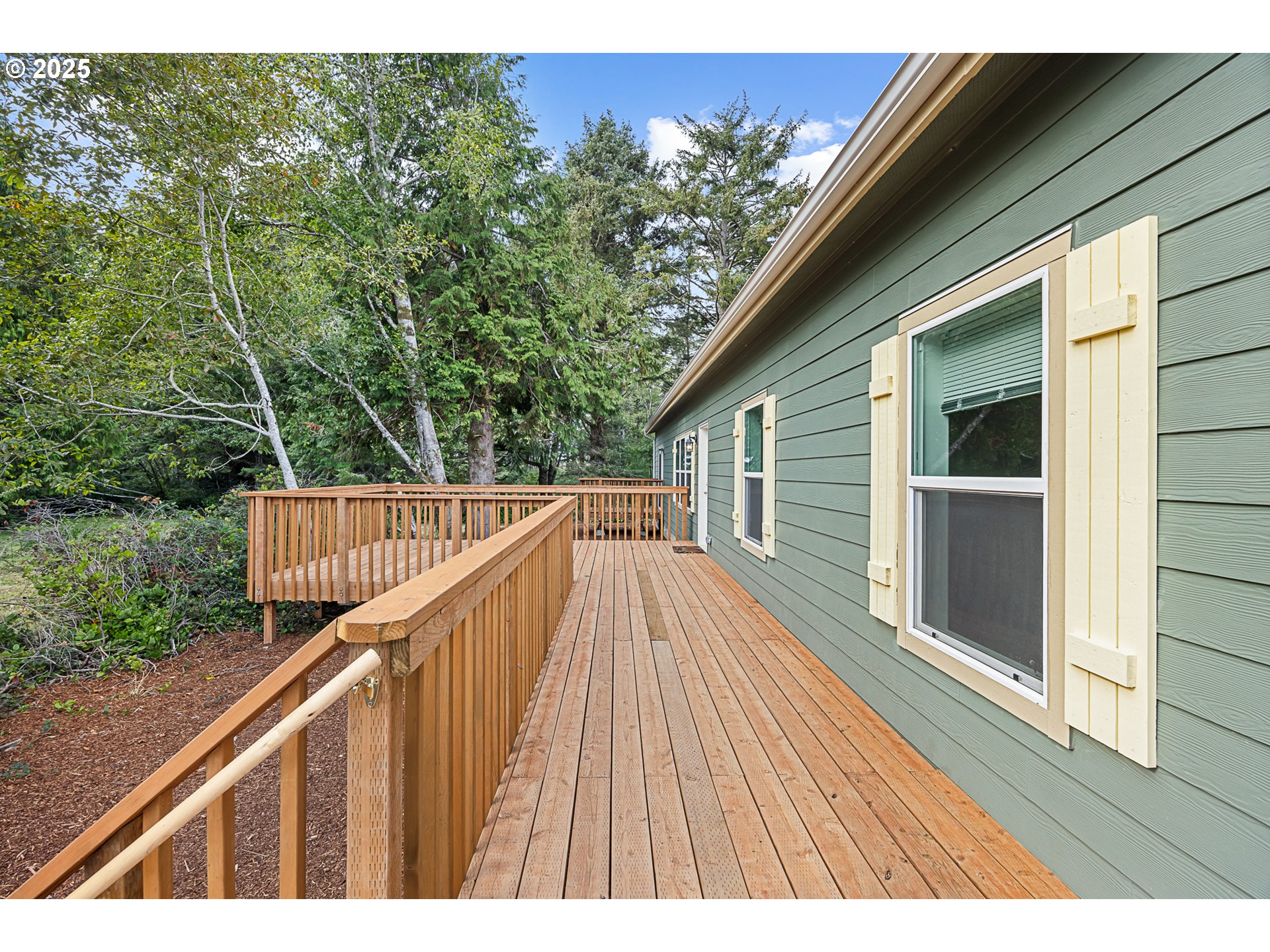 352 North Falcon Street Rockaway Beach, OR 97136 - Photo 26 of 32 a view of balcony and deck