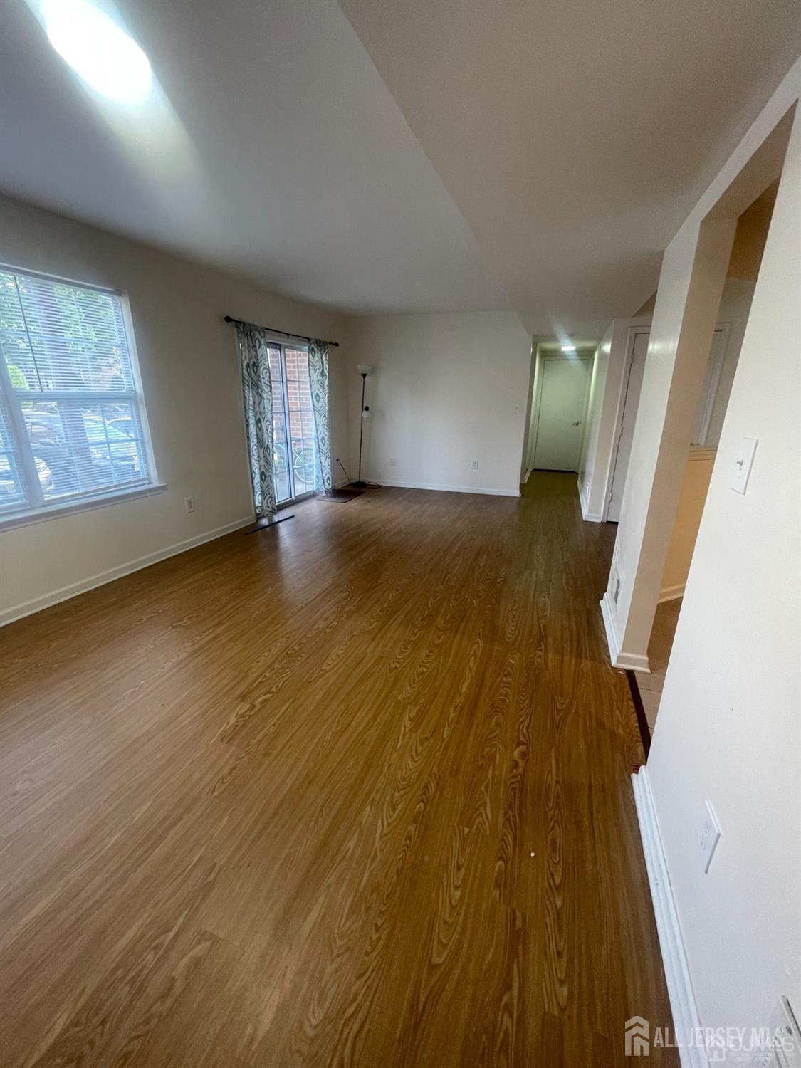 1503 Plymouth Road North Brunswick, NJ 08902 - Photo 9 of 22