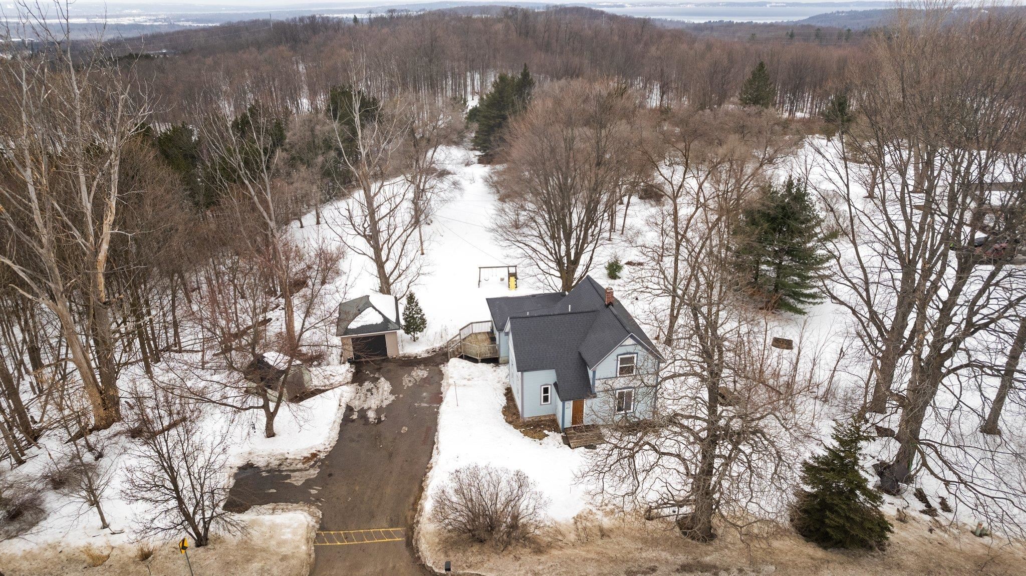 2915 East Hammond Road Traverse City, MI 49686 - Photo 41 of 42