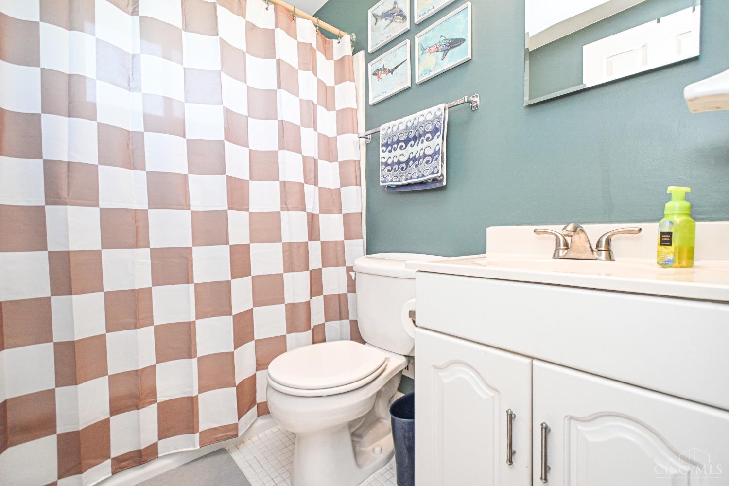 5820 Timely Terrace Cincinnati, OH 45233 - Photo 20 of 26