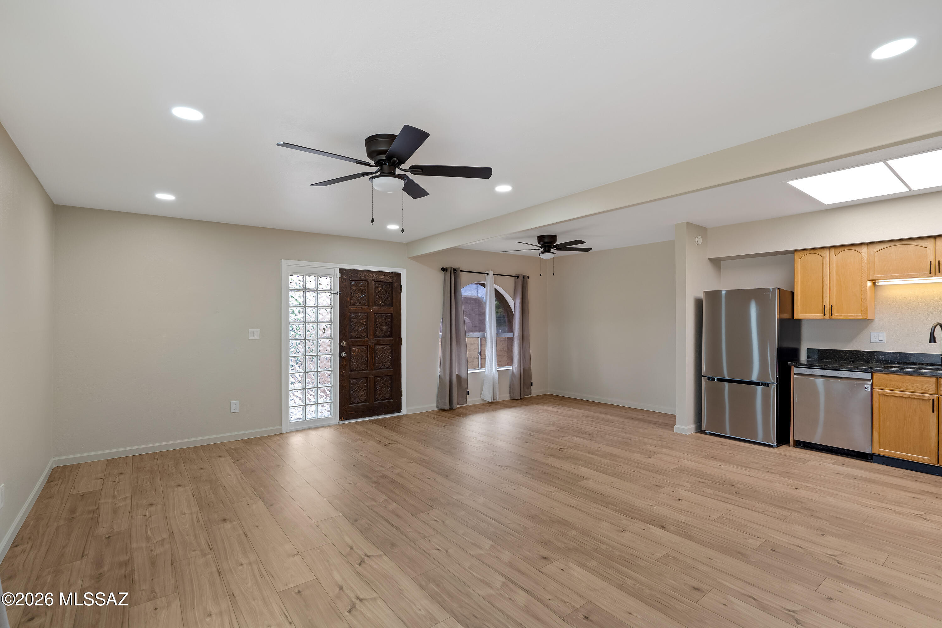 285 South Kolb Road, Unit 10 Tucson, AZ 85710 - Photo 9 of 31 2 Interiors-4