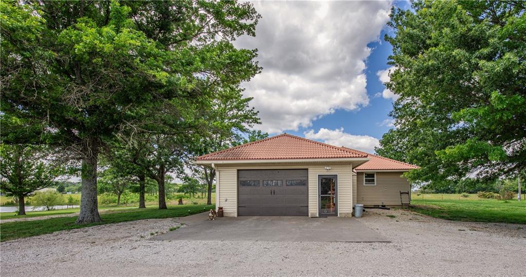13936 West 750th Road Mound City, KS 66056 - Photo 3 of 28