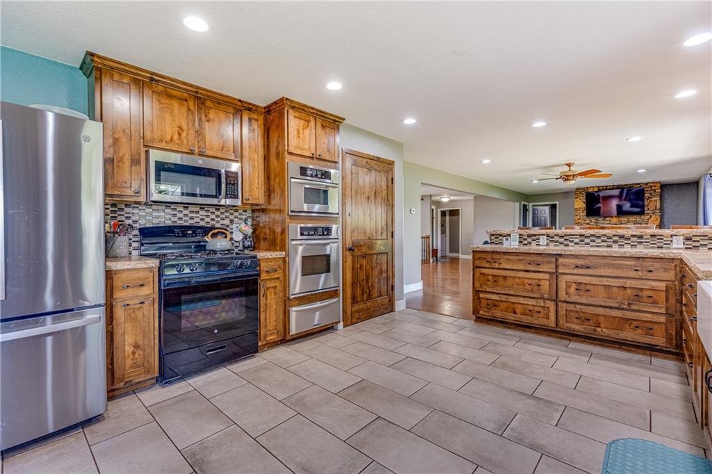 13936 West 750th Road Mound City, KS 66056 - Photo 9 of 28