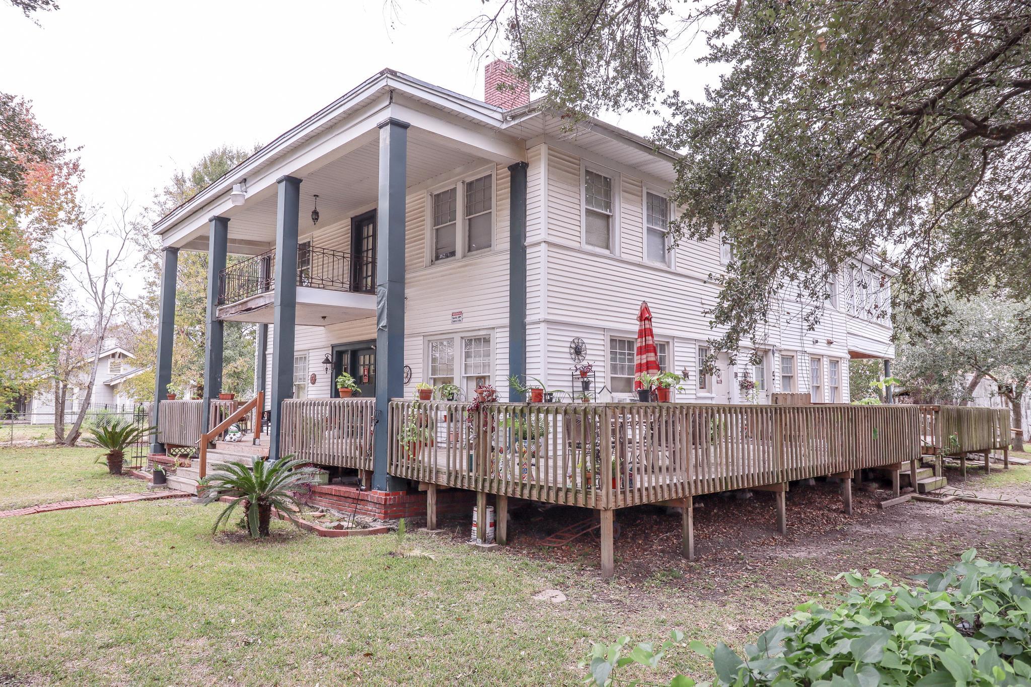 2350 Pecos Street Beaumont, TX 77702 - Photo 4 of 35