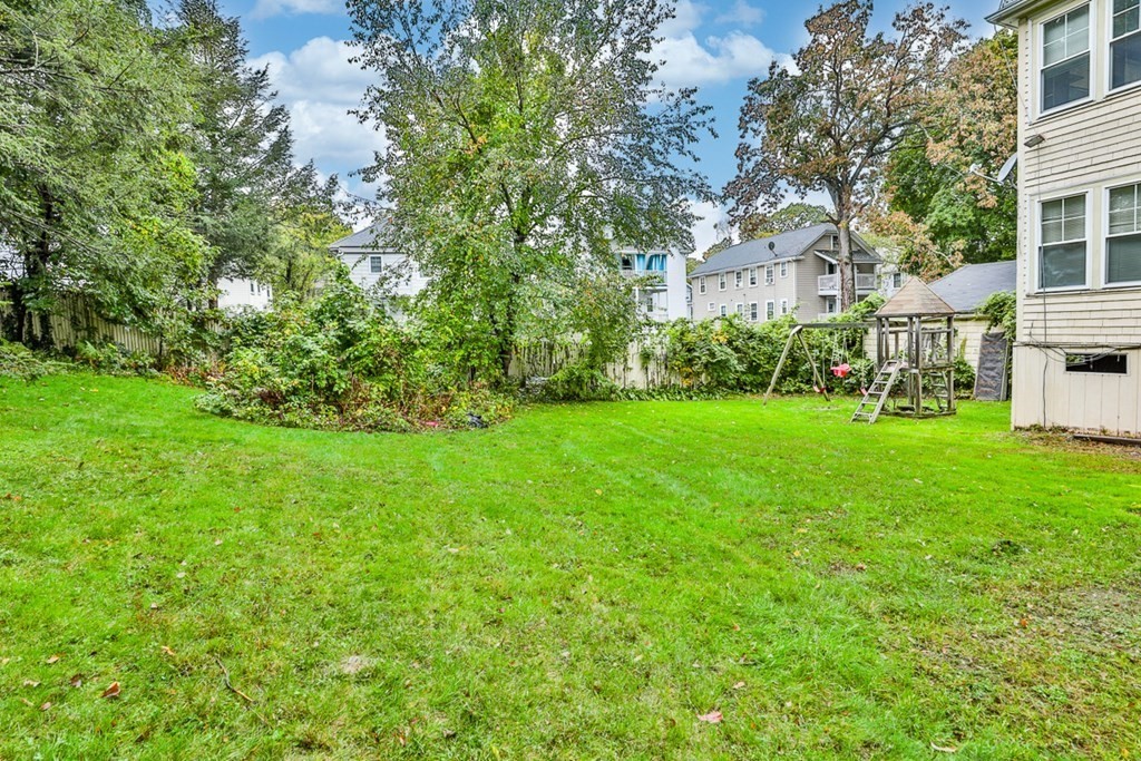 31 Aberdeen Road Milton, MA 02186 - Photo 3 of 13 Gallery Image 3