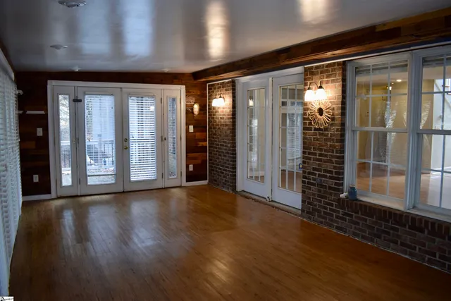 $389,900 | 381 Royal Burgess Drive, Campobello, SC 29322