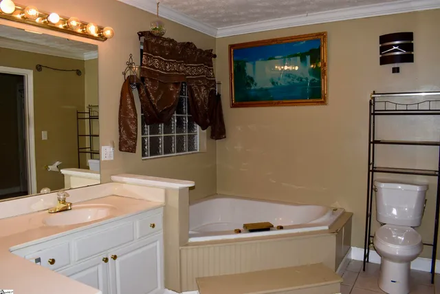 $389,900 | 381 Royal Burgess Drive, Campobello, SC 29322