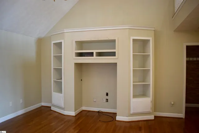 $389,900 | 381 Royal Burgess Drive, Campobello, SC 29322