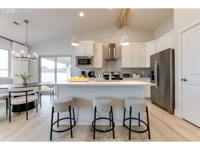 $362,850 | 214 Southwest Sparrow Street, Boardman, OR 97818