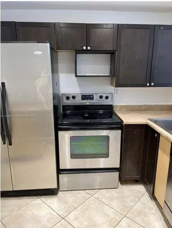 $160,000 | 484 Northwest 165th Street, Unit A211, Miami, FL 33169
