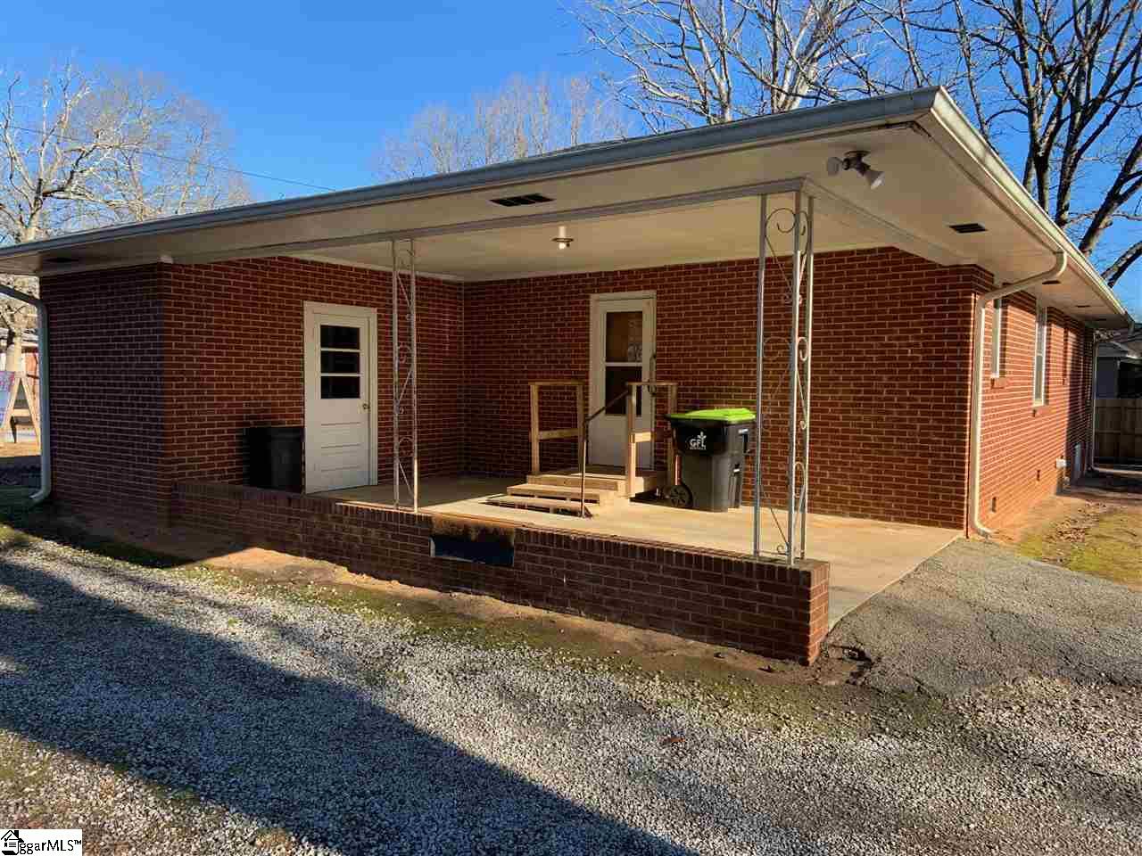 27 Dendy Street Pelzer, SC 29669 - Photo 5 of 15 Gallery Image 5