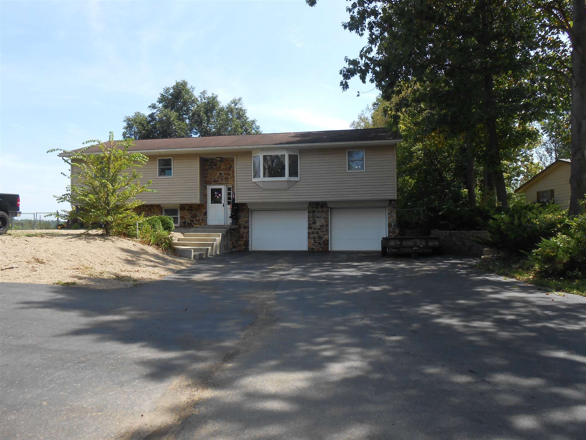 9191 South Ketcham Road Bloomington, IN 47403 - Photo 3 of 22