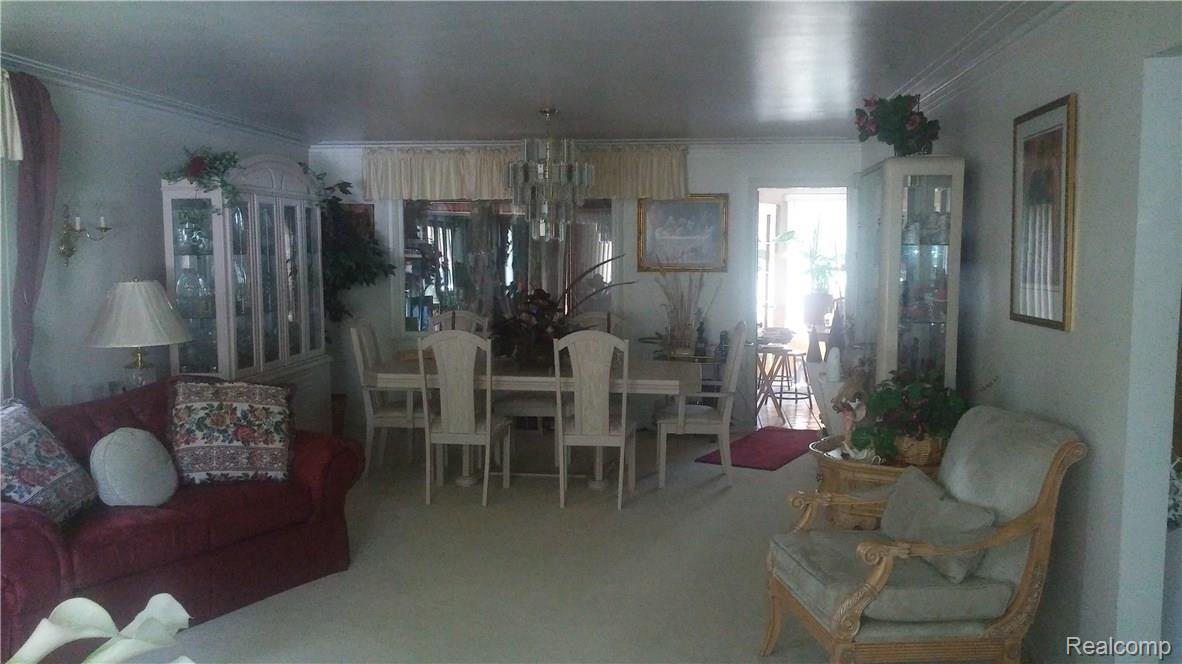 3361 Sherbourne Road Detroit, MI 48221 - Photo 9 of 17 Great rm