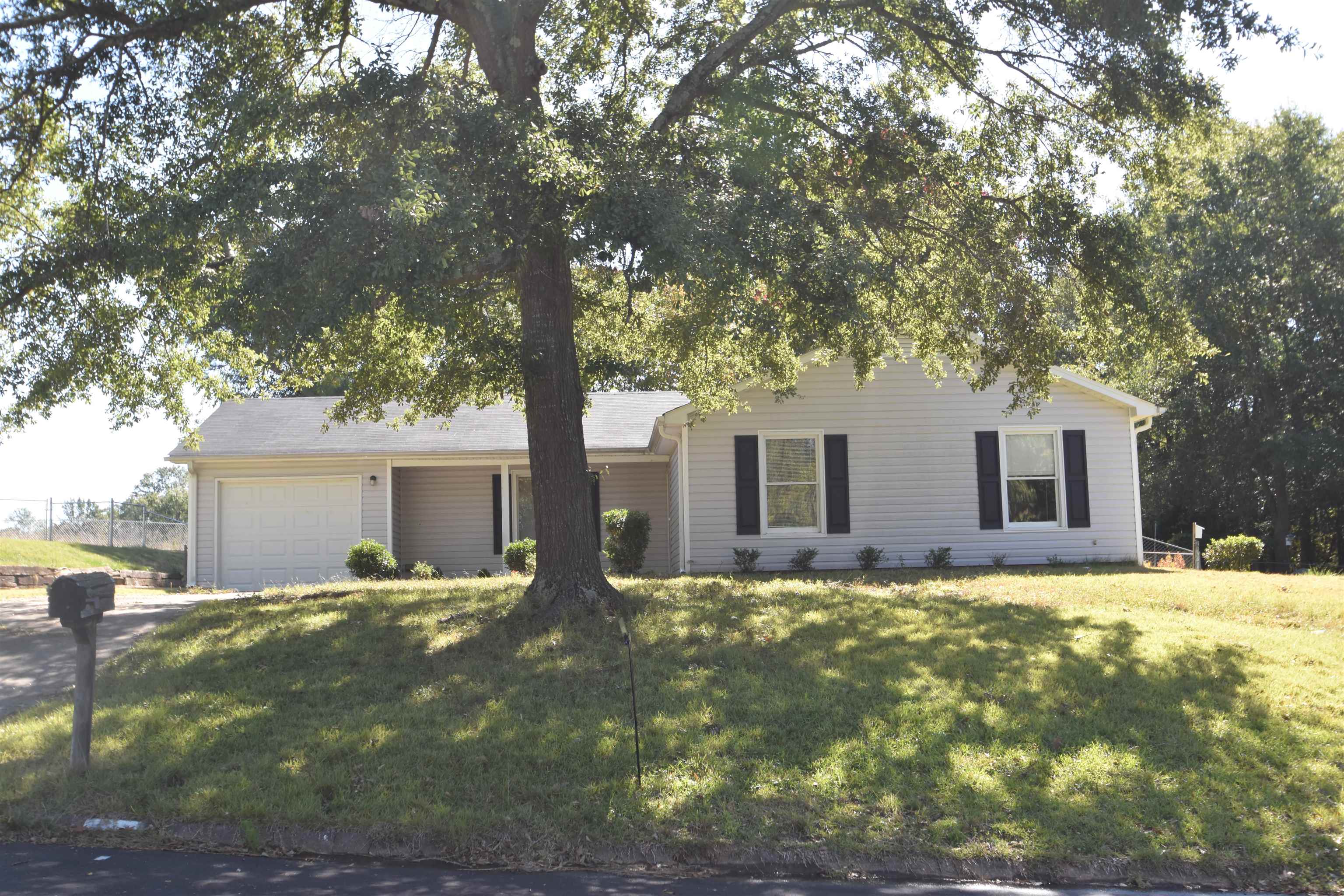 317 Foxborough Road Spartanburg, SC 29303 - Photo 1 of 10 Gallery Image 1