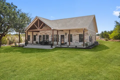 $1,395,900 | 108 High Plains Trail, Spicewood, TX 78669