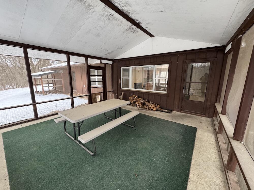 2500 West Quarter Line Road Sanford, MI 48657 - Photo 38 of 241 IMG_8941