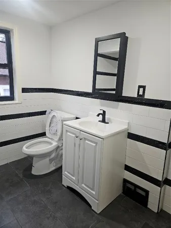 $2,200 | 106 Hayes Avenue, Endicott, NY 13760