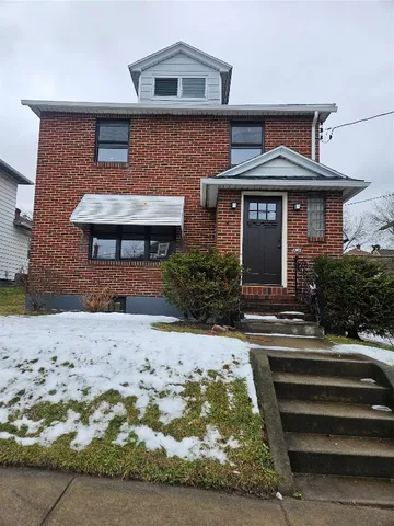 $2,200 | 106 Hayes Avenue, Endicott, NY 13760