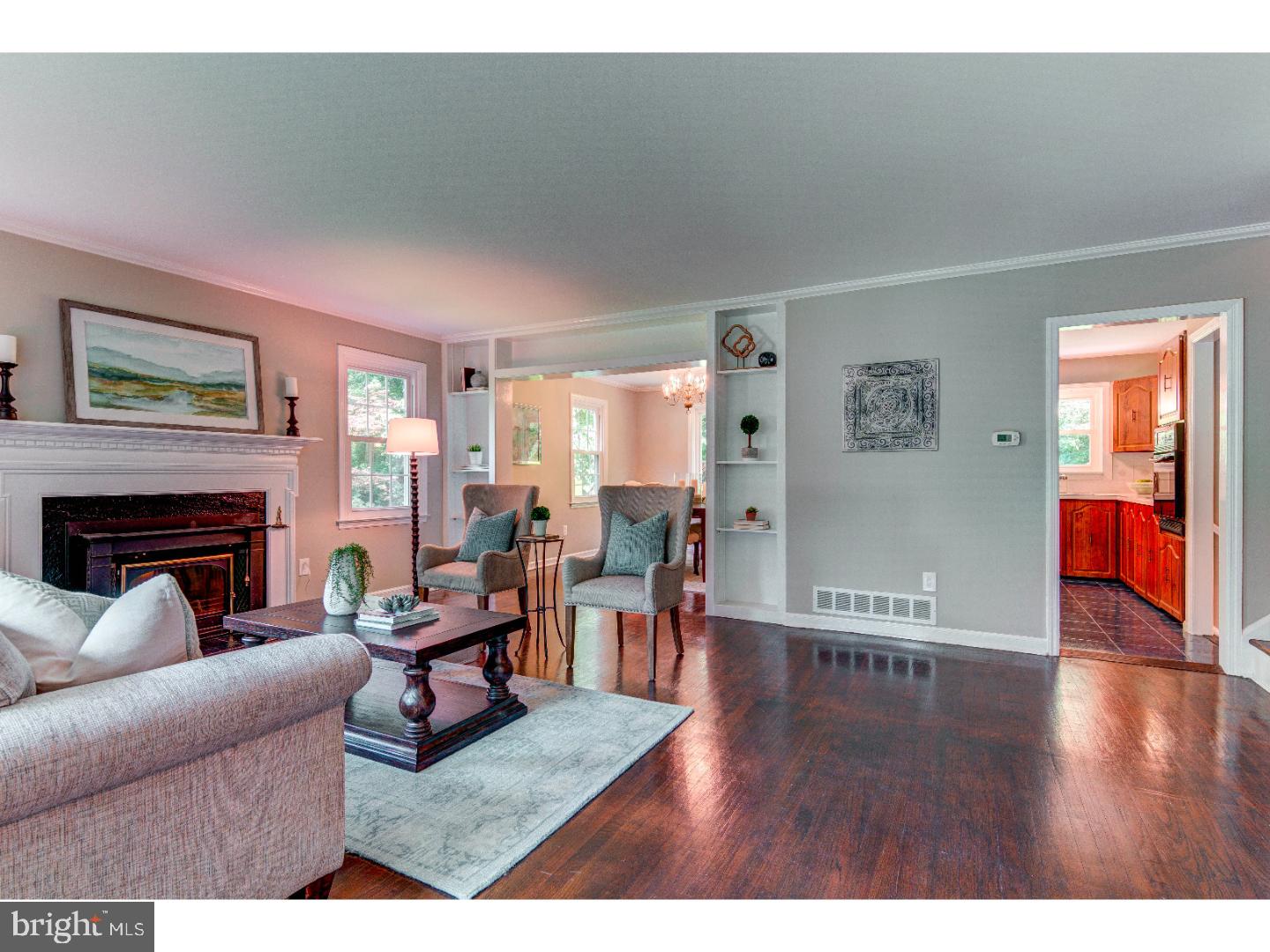 763 Old Eagle School Road Wayne, PA 19087 - Photo 5 of 24 Living Room