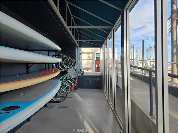 $8,990 | 25 South 15th Place, Long Beach, CA 90802