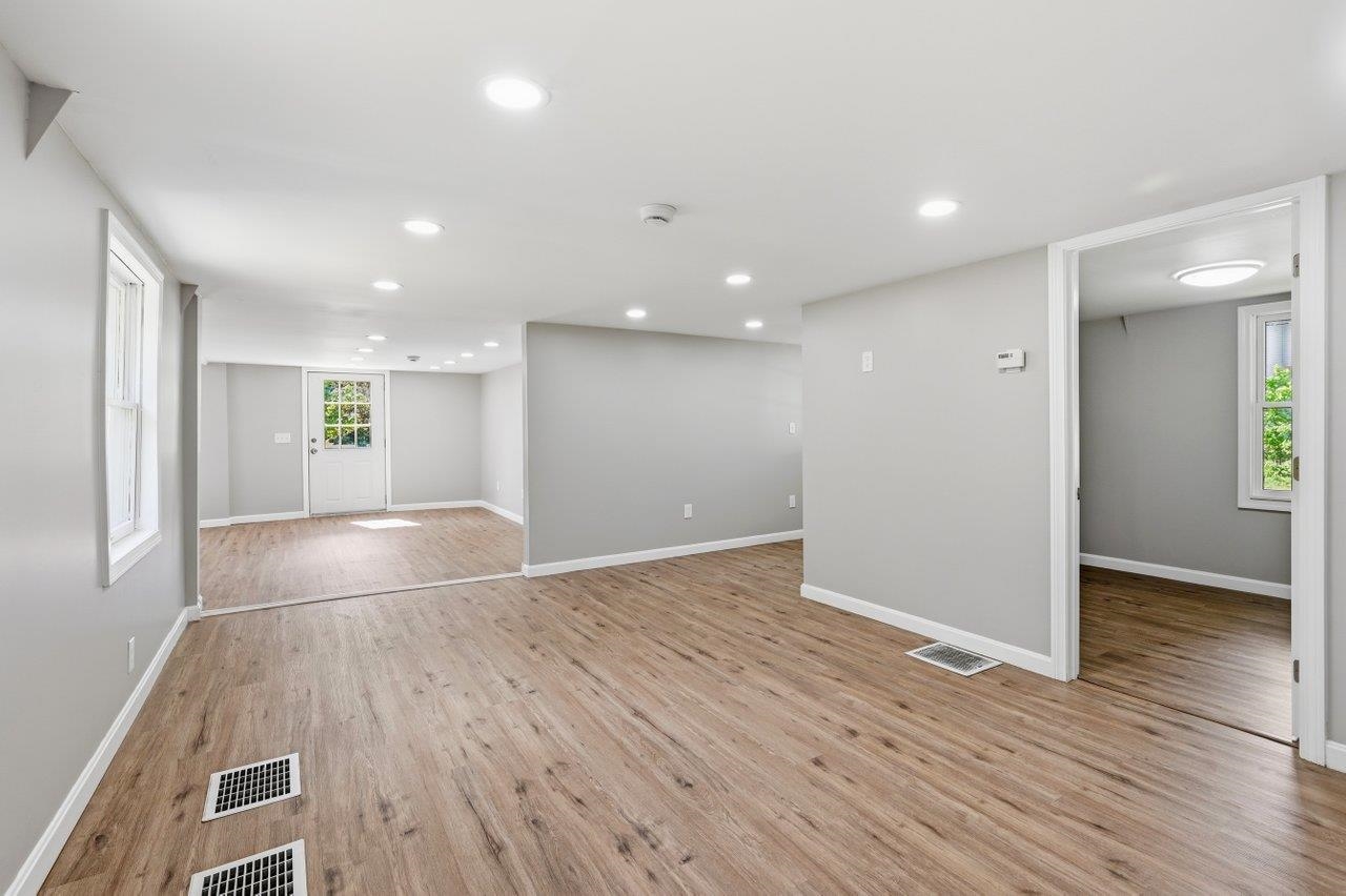 78 Crow Hill Road Rochester, NH 03868 - Photo 25 of 41