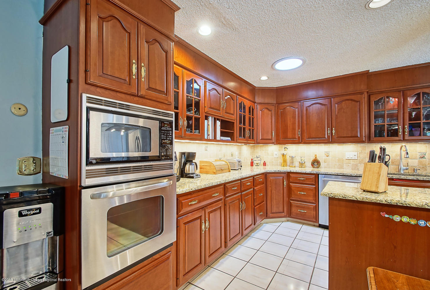 59 Manor Road Toms River, NJ 08753 - Photo 18 of 35 Kitchen