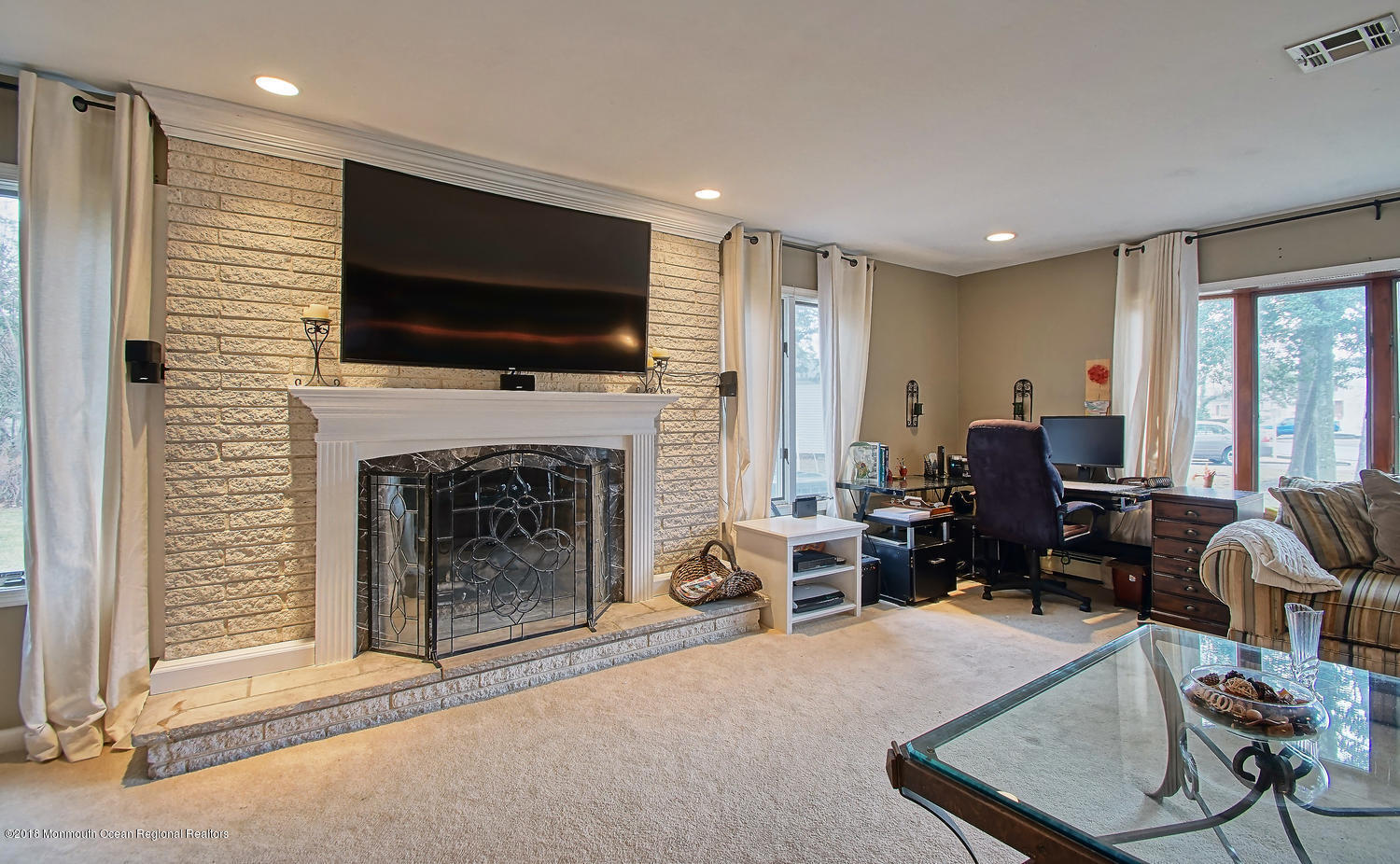 59 Manor Road Toms River, NJ 08753 - Photo 7 of 35 Living Room