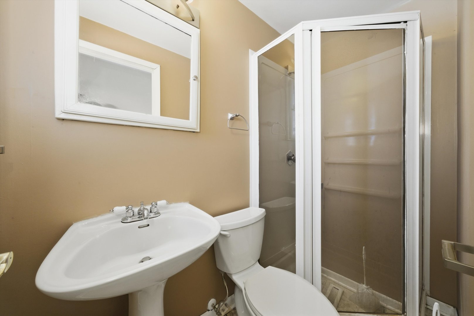 7635 South Oconto Avenue Bridgeview, IL 60455 - Photo 11 of 36