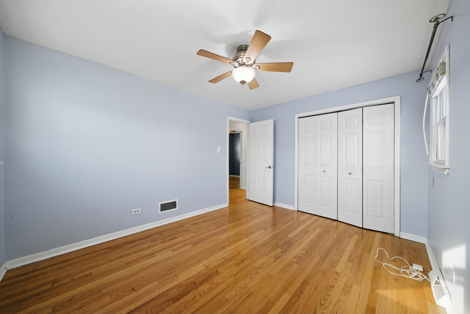 7635 South Oconto Avenue Bridgeview, IL 60455 - Photo 13 of 36