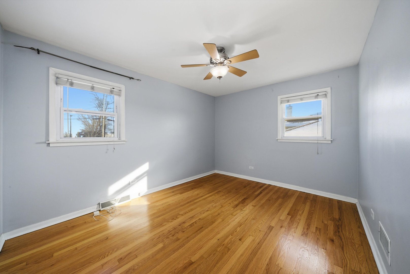 7635 South Oconto Avenue Bridgeview, IL 60455 - Photo 14 of 36