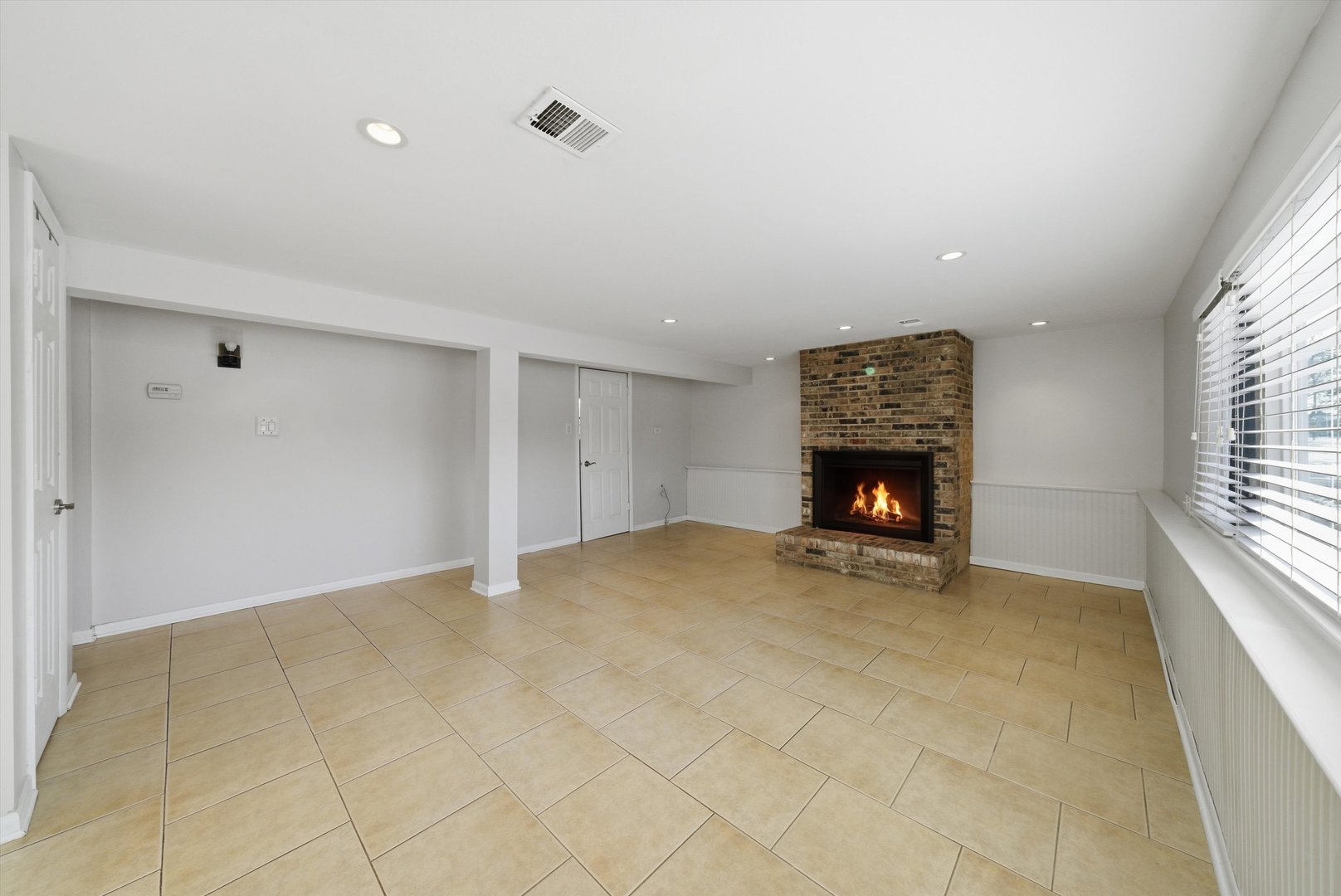 7635 South Oconto Avenue Bridgeview, IL 60455 - Photo 21 of 36