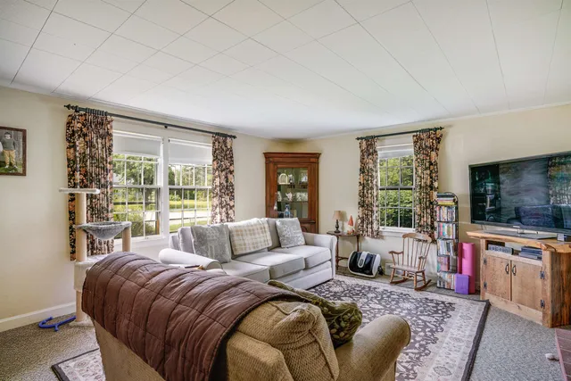 $675,000 | 45 Old Granite Road, Ossipee, NH 03864