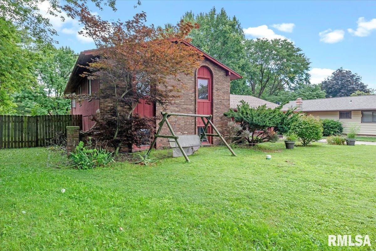 4008 Pickfair Road Springfield, IL 62703 - Photo 3 of 39