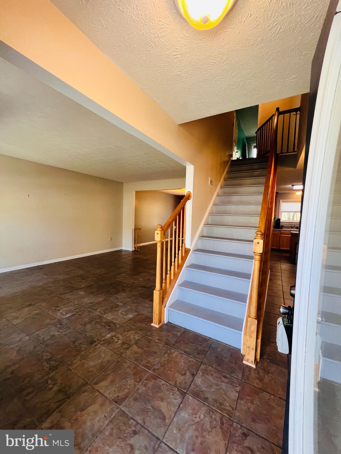 213 Forest Avenue Colonial Beach, VA 22443 - Photo 13 of 54 a view of entryway