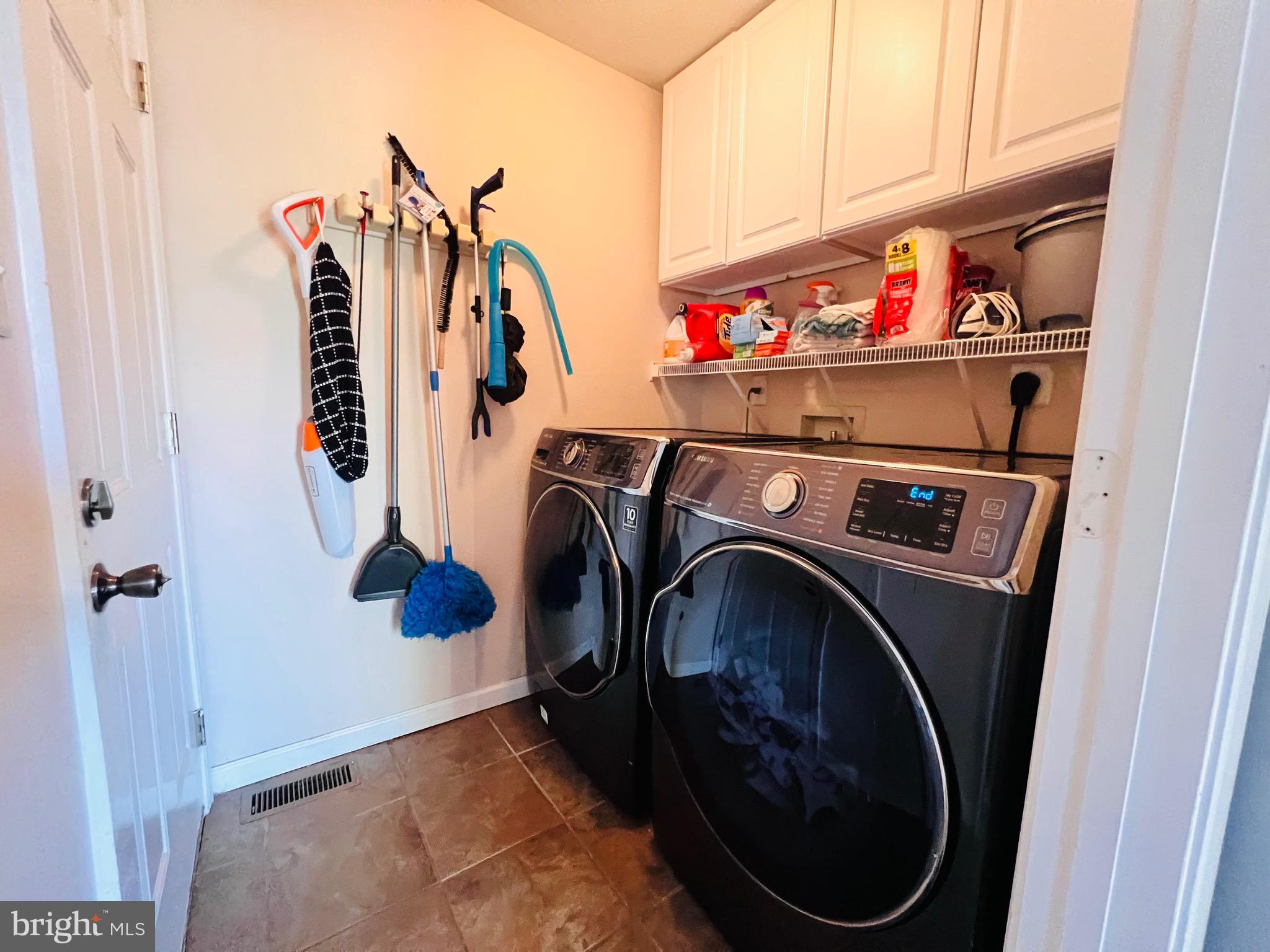 213 Forest Avenue Colonial Beach, VA 22443 - Photo 30 of 54 a utility room with dryer and washer