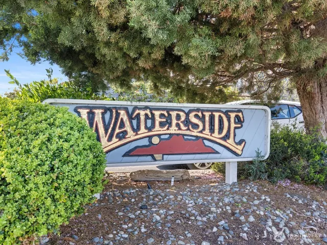 a view of an ocean beach