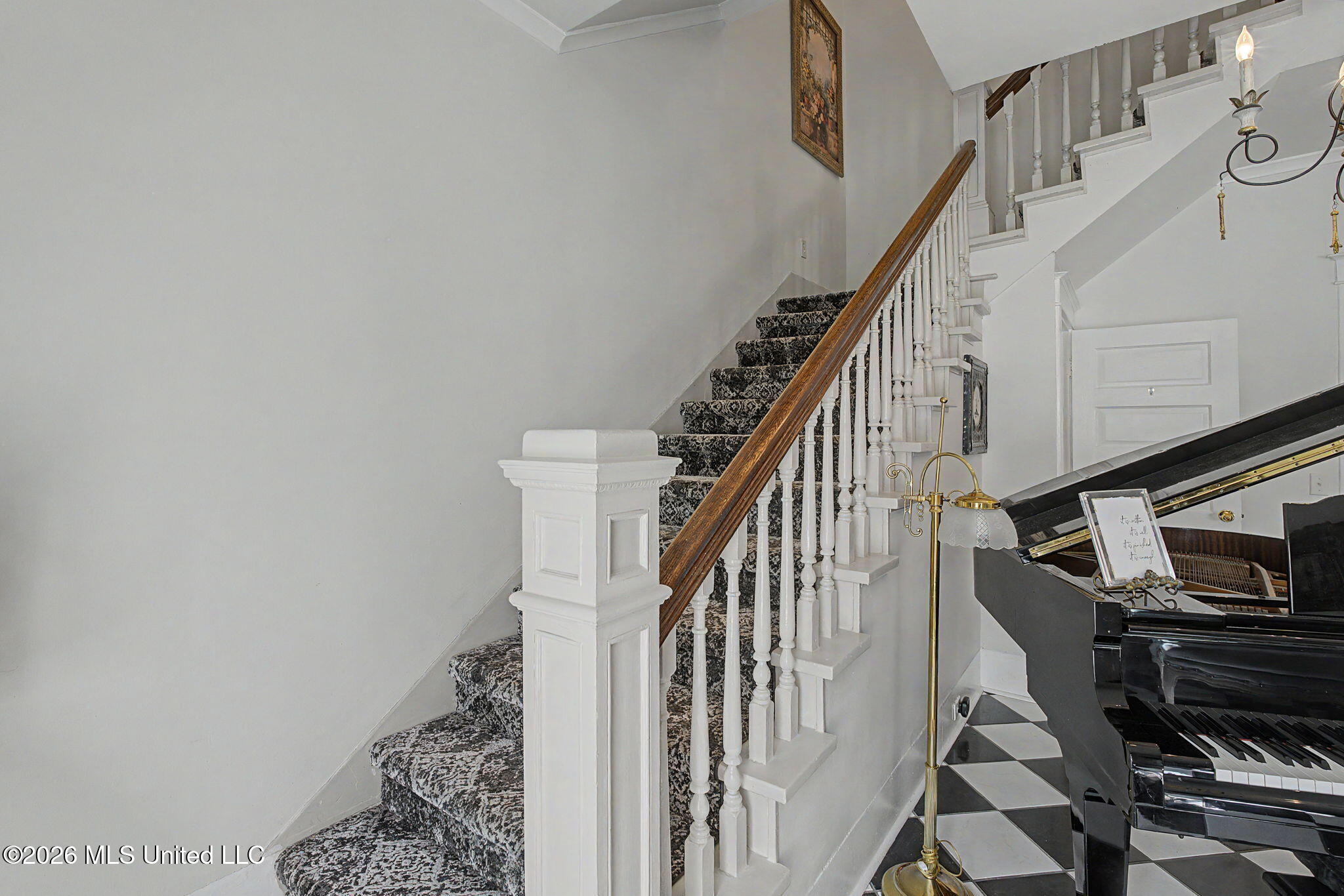 2155 Mt Pleasant Road Hernando, MS 38632 - Photo 20 of 40 Stairway!