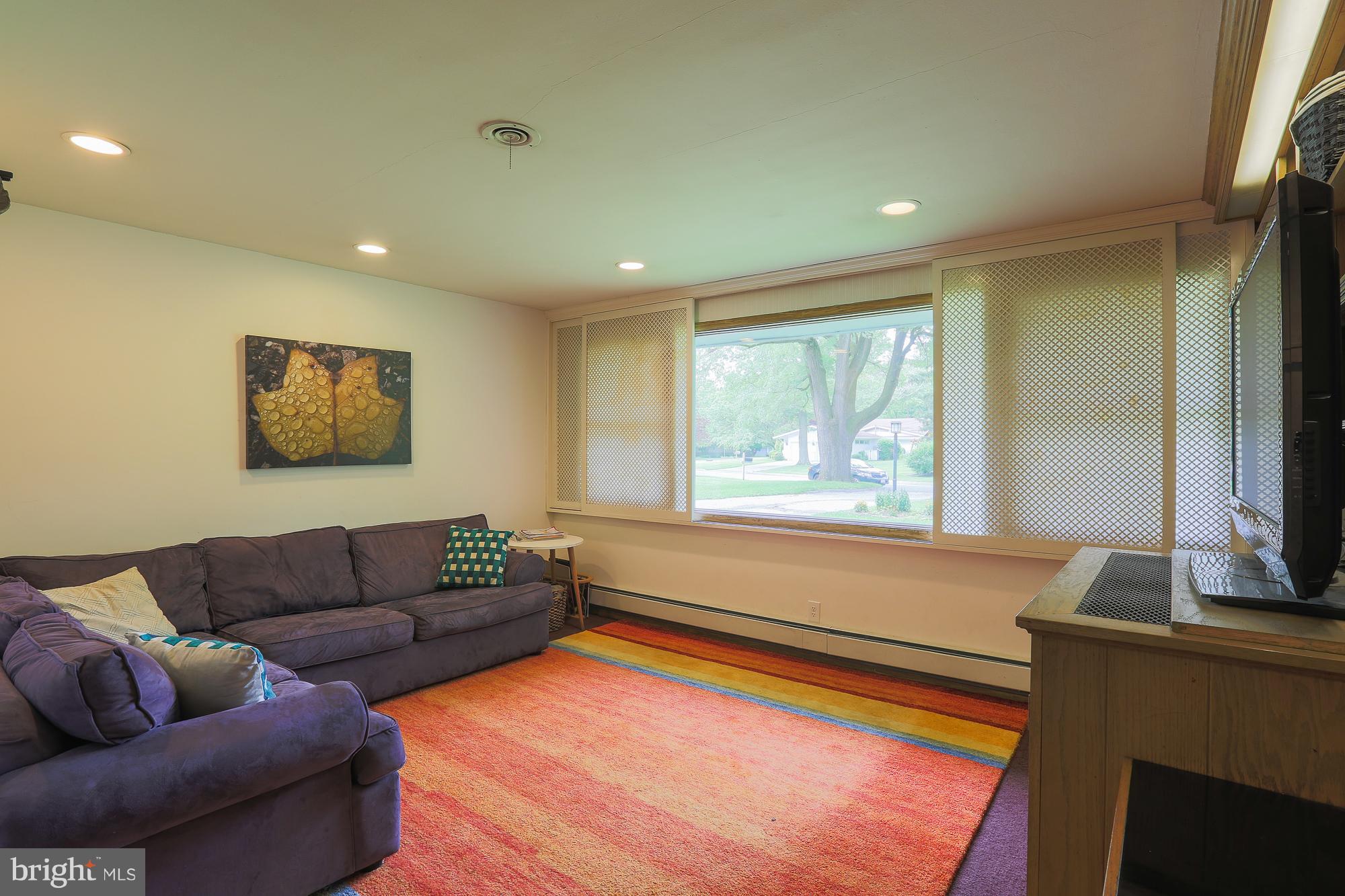 8002 Long Meadow Road Baltimore, MD 21208 - Photo 14 of 26 Family Room