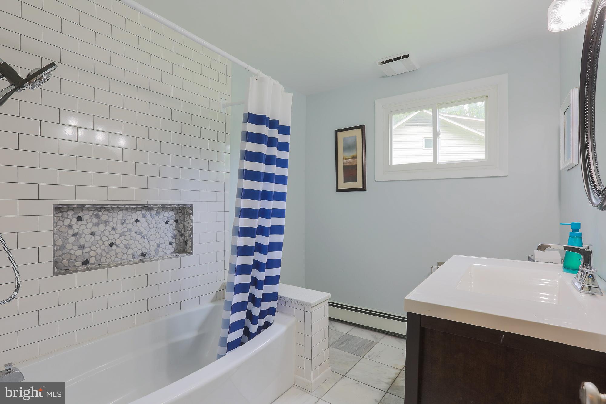 8002 Long Meadow Road Baltimore, MD 21208 - Photo 21 of 26 Bath